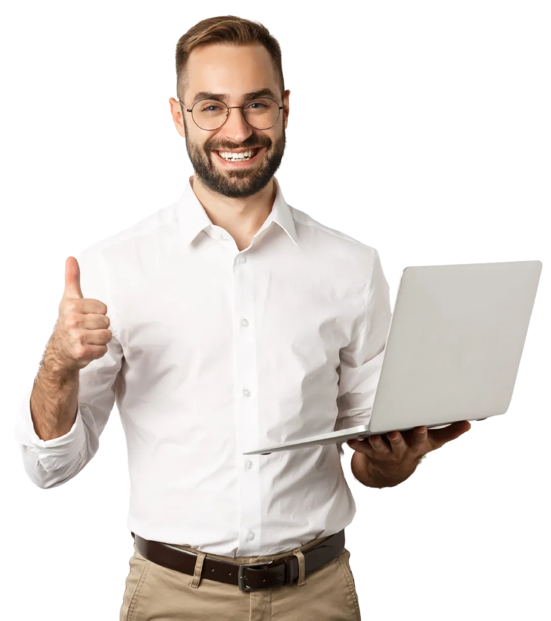 Un hombre con barba y lentes da señal de positivo sosteniendo una laptop.